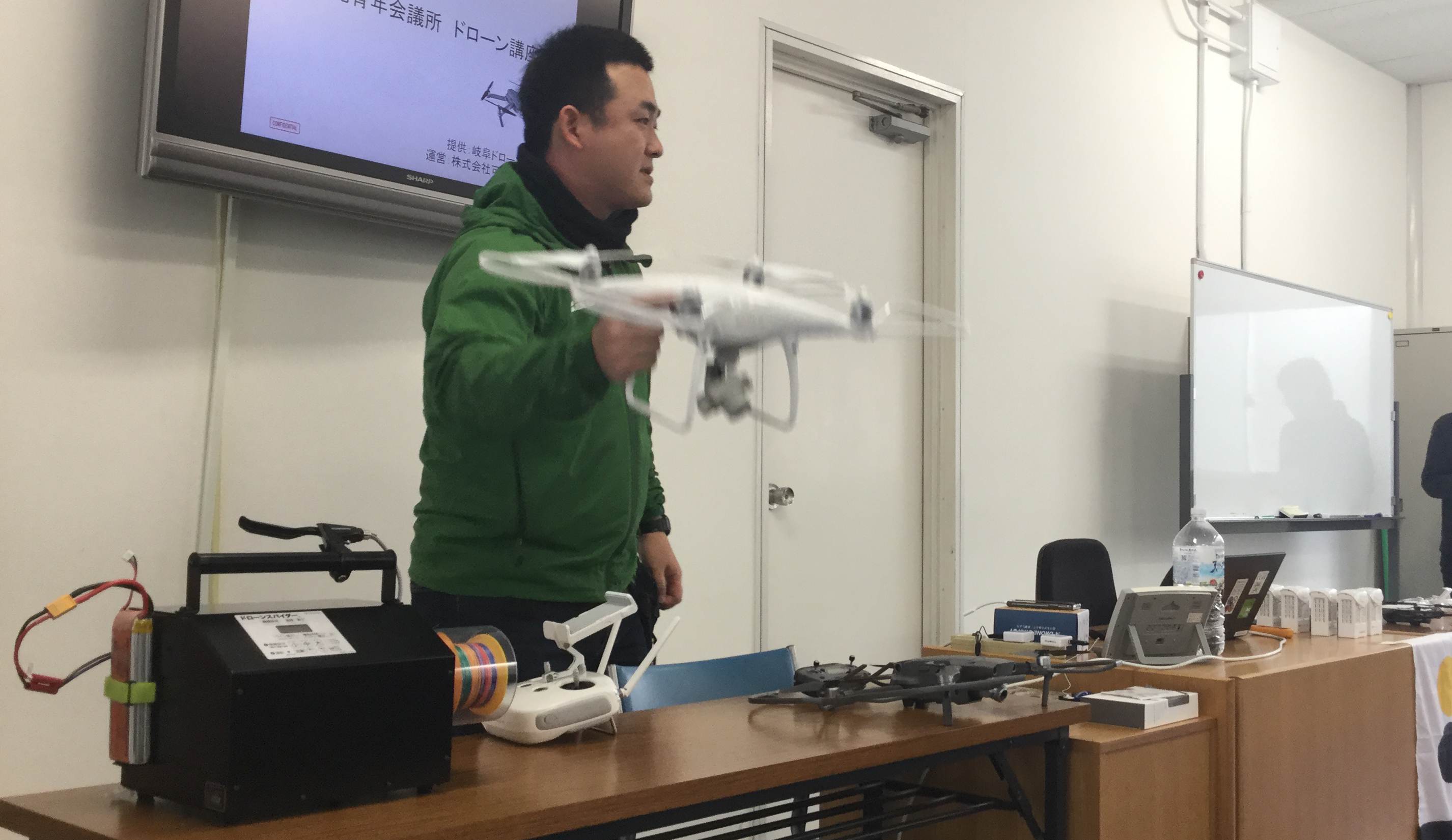 多治見青年会議所 家族交流会にてドローン講義を行いました！