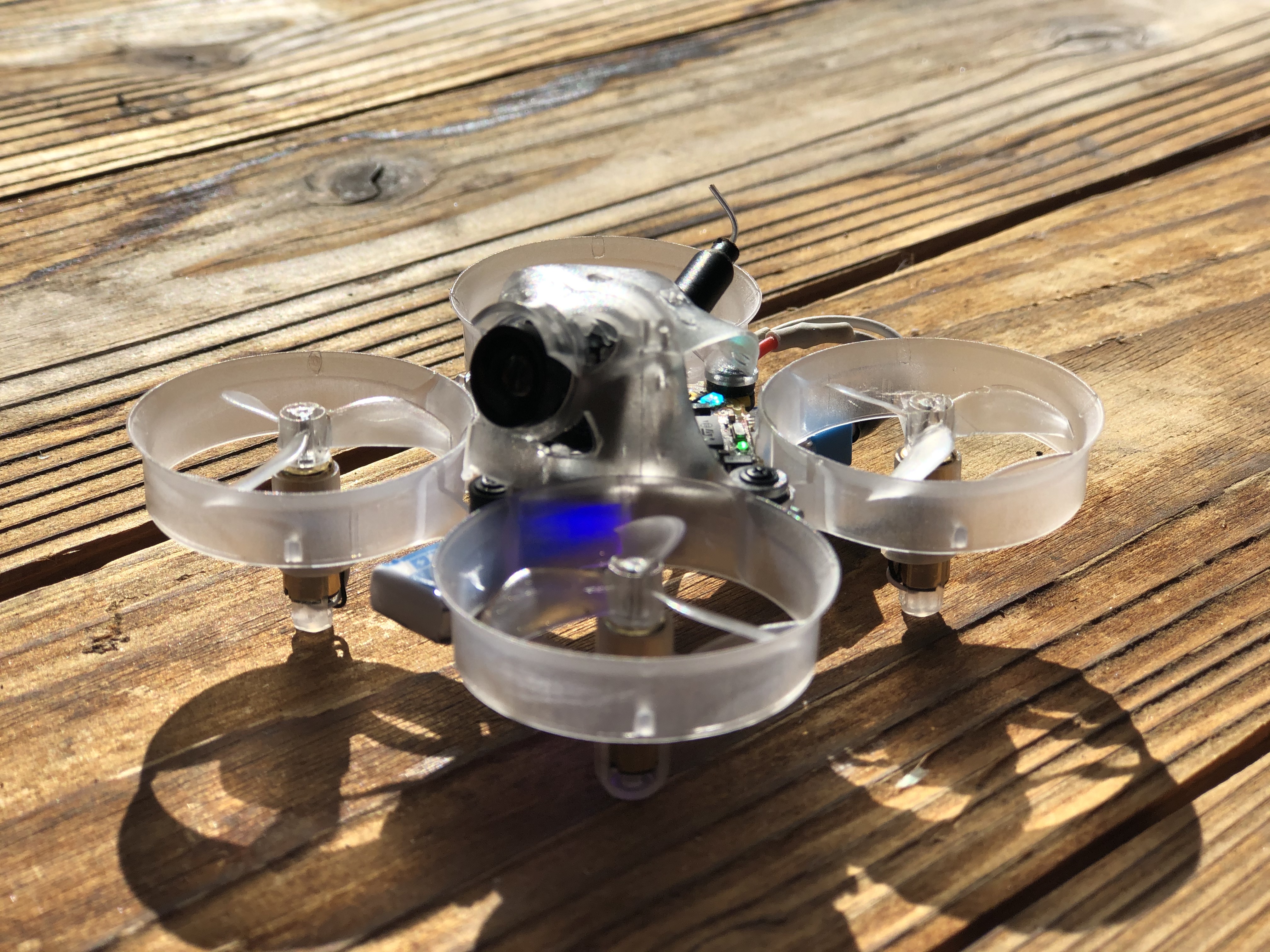 マイクロドローンの世界