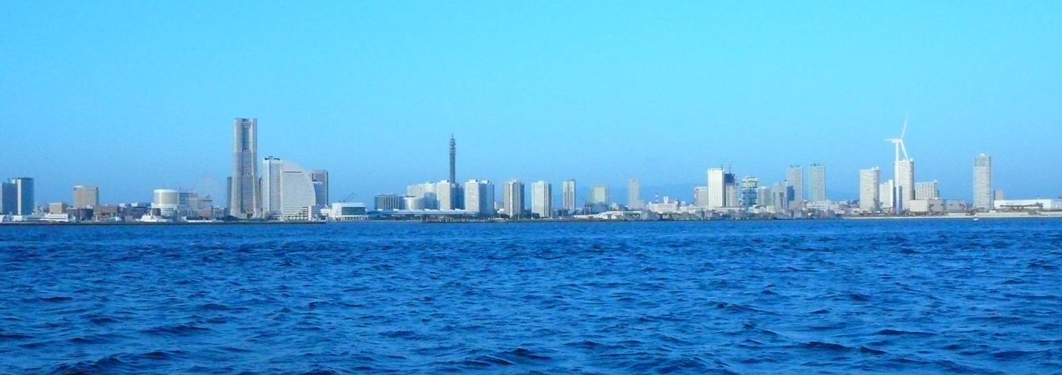 KDDIの風力施設点検もスタートですね。